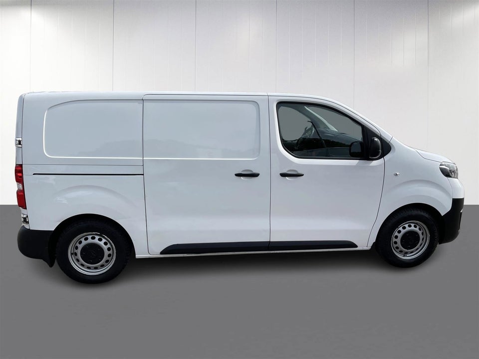 Toyota ProAce 1,6 D 115 Medium Base 5d