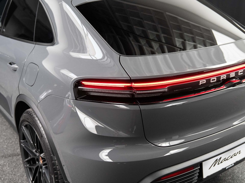 Porsche Macan 5d