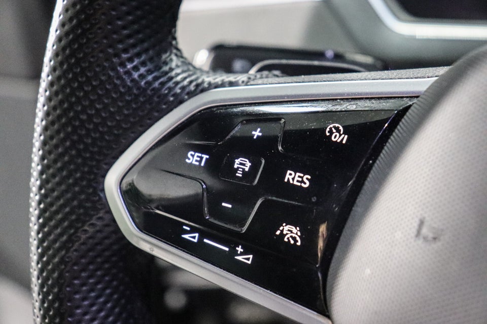 VW Tiguan 1,4 eHybrid R-line DSG 5d