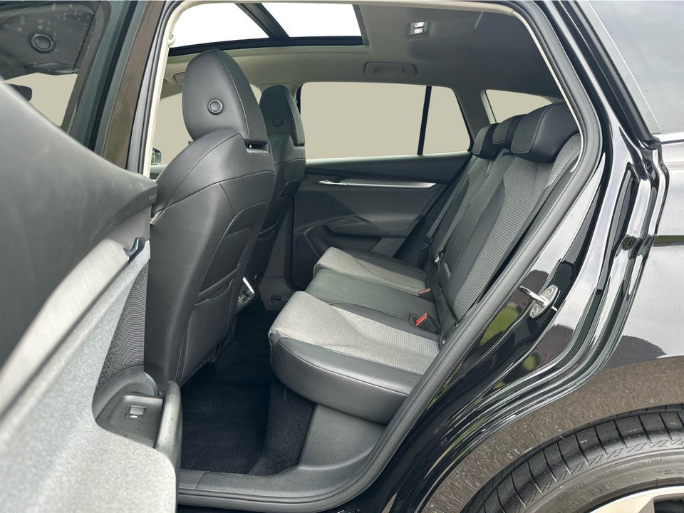 Skoda Enyaq 80 iV Loft 5d