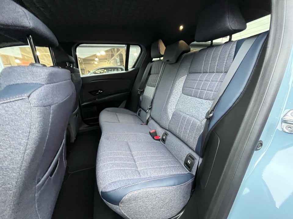 Renault 4 E-Tech 52 Techno 5d