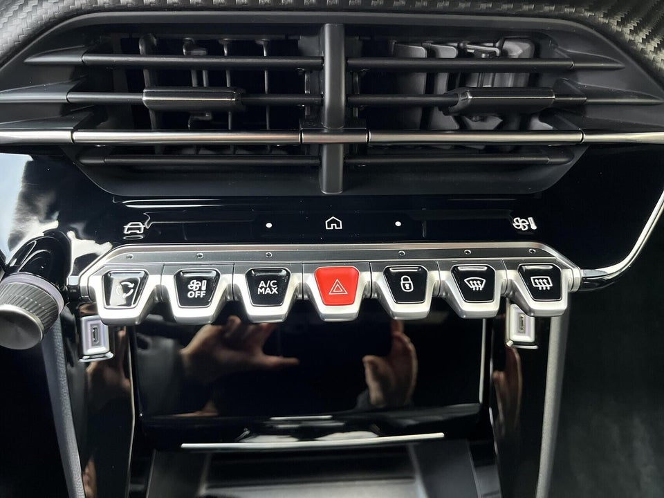 Peugeot e-2008 54 GT 5d