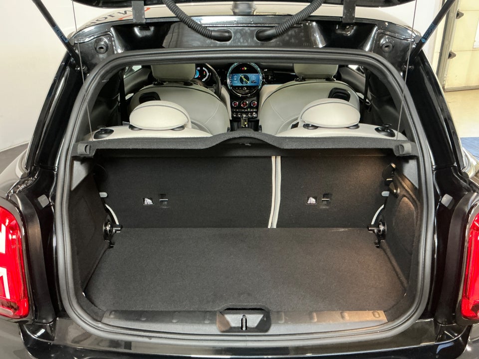 MINI Cooper SE Maximise 3d