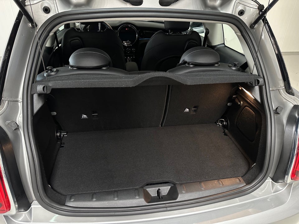 MINI Cooper SE Classic Trim 3d