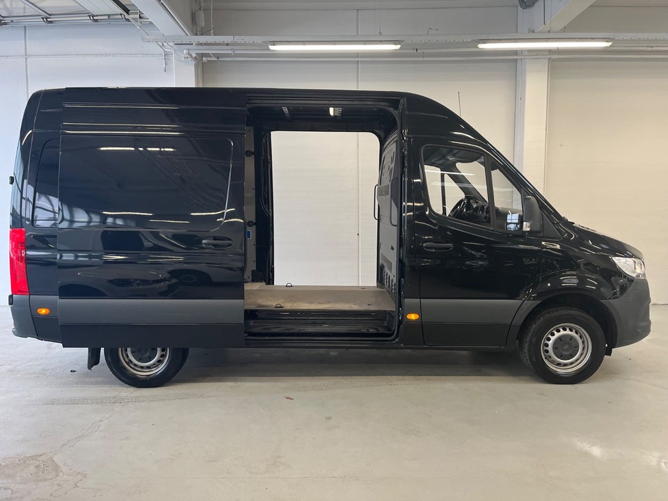 Mercedes Sprinter 317 2,0 CDi A2 Kassevogn aut. RWD