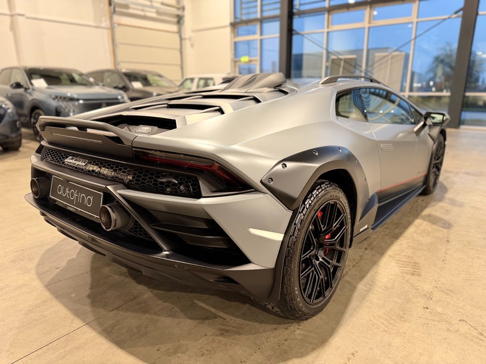 Lamborghini Huracan 5,2 Sterrato 2d