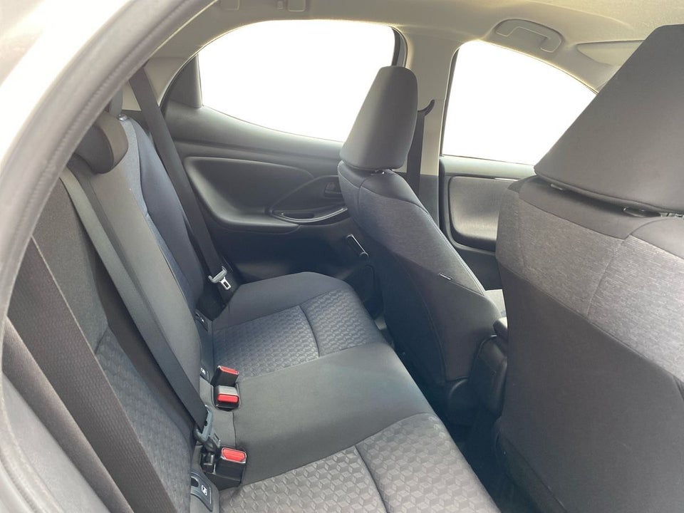 Toyota Yaris 1,5 Hybrid Essential e-CVT 5d