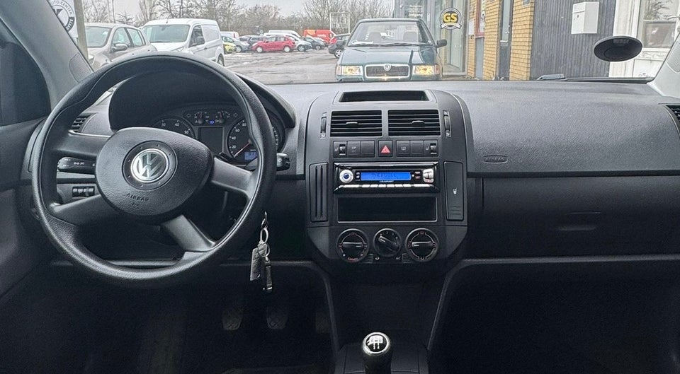 VW Polo 1,4 Trendline 75 5d