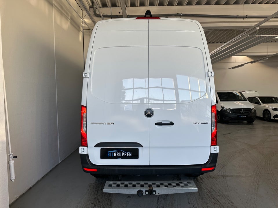 Mercedes Sprinter 317 2,0 CDi A2 Kassevogn aut. RWD