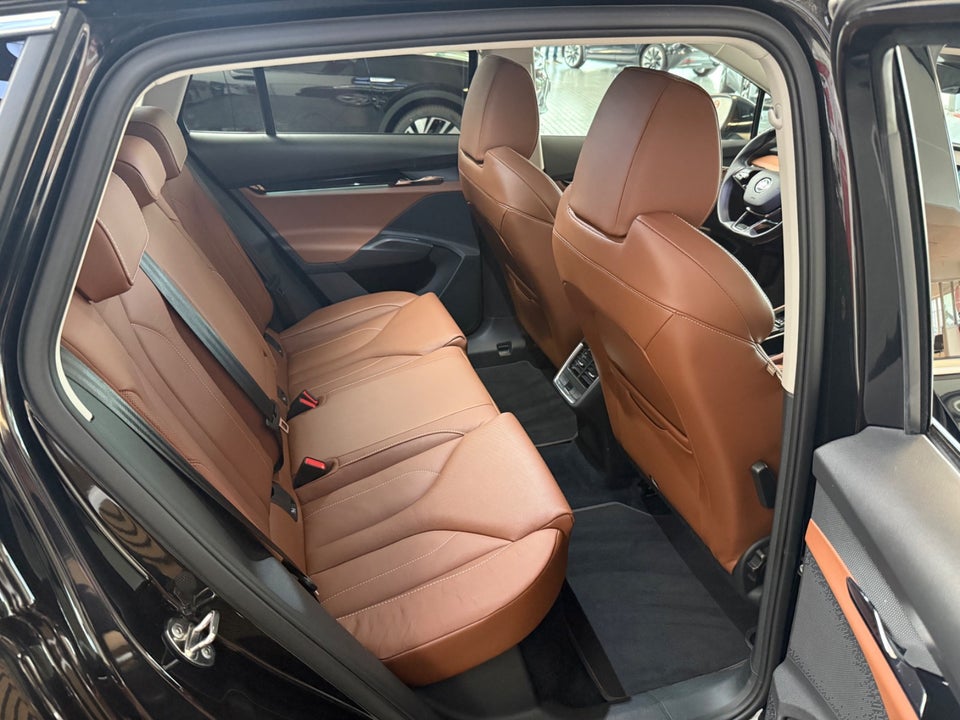 Skoda Enyaq 80 iV ecoSuite 5d