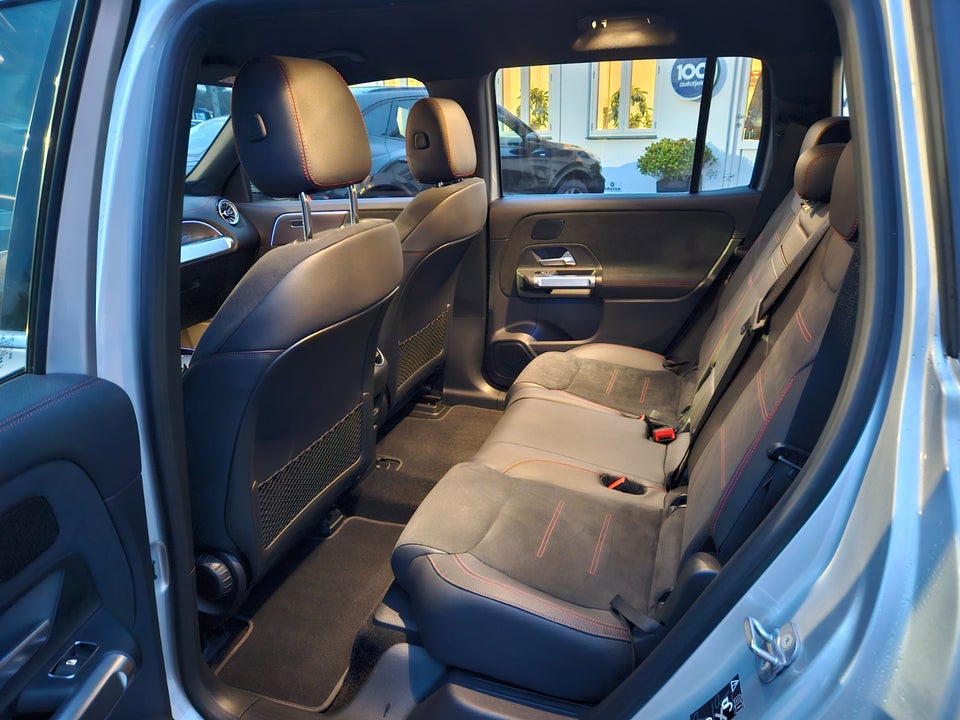 Mercedes EQB250 AMG Line 5d