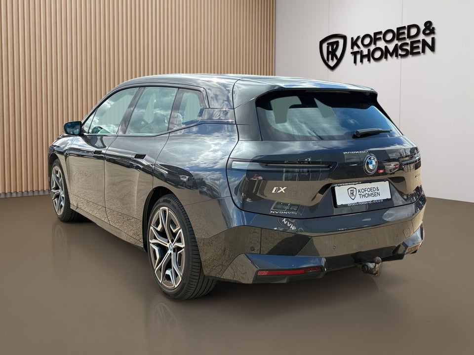 BMW iX xDrive40 5d