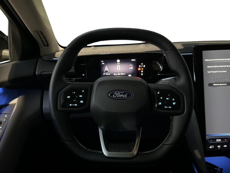 Ford Explorer 82 Premium Extended Range 5d