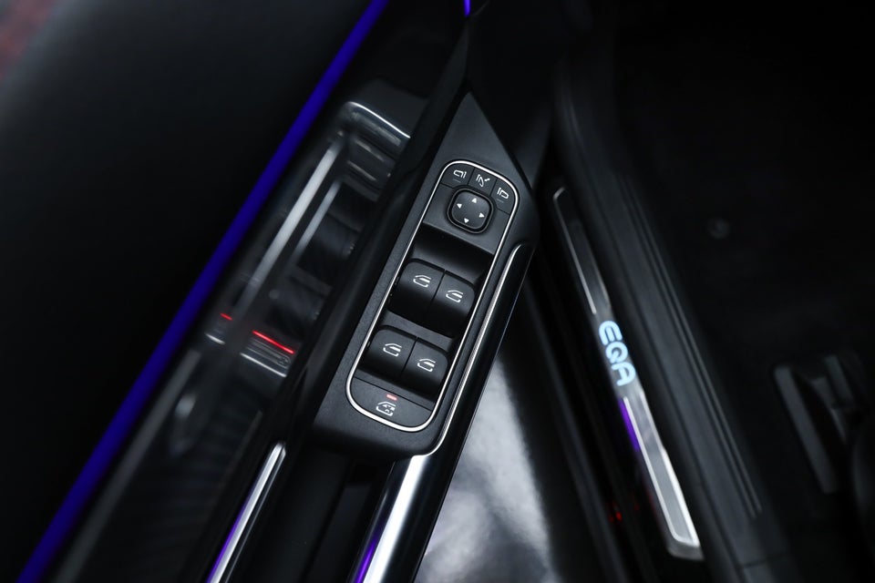 Mercedes EQA350 AMG Line 4Matic 5d