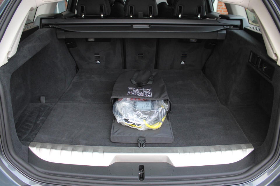 BMW 330e 2,0 Touring Sport Line aut. 5d