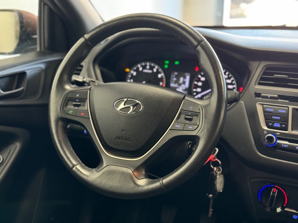 Hyundai i20 1,25 Trend 5d