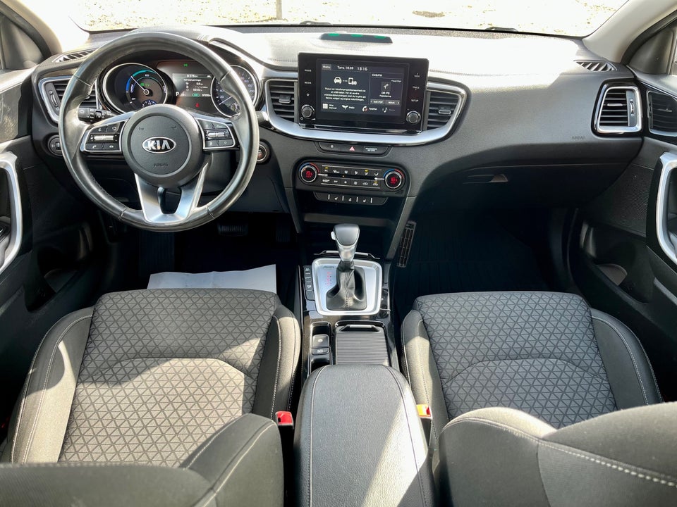 Kia Ceed 1,6 PHEV Prestige SW DCT 5d