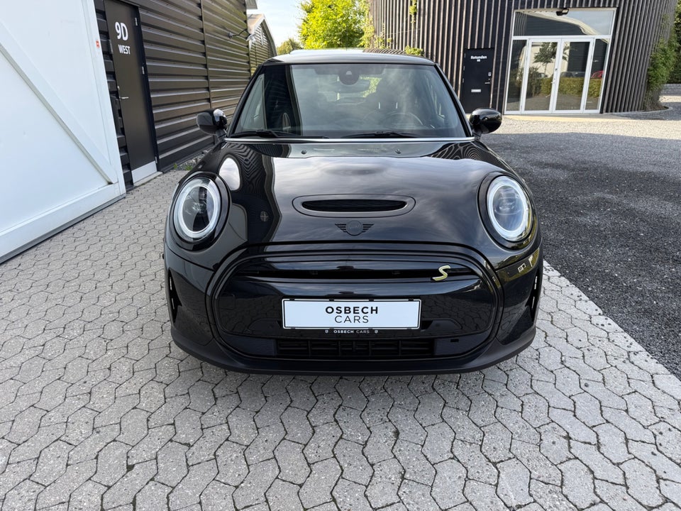 MINI Cooper SE Maximise 3d