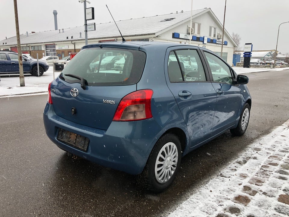 Toyota Yaris 1,3 Sol M/M 5d