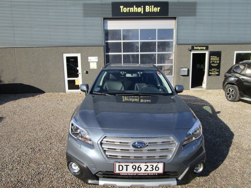 Subaru Outback 2,5 Summit CVT 5d