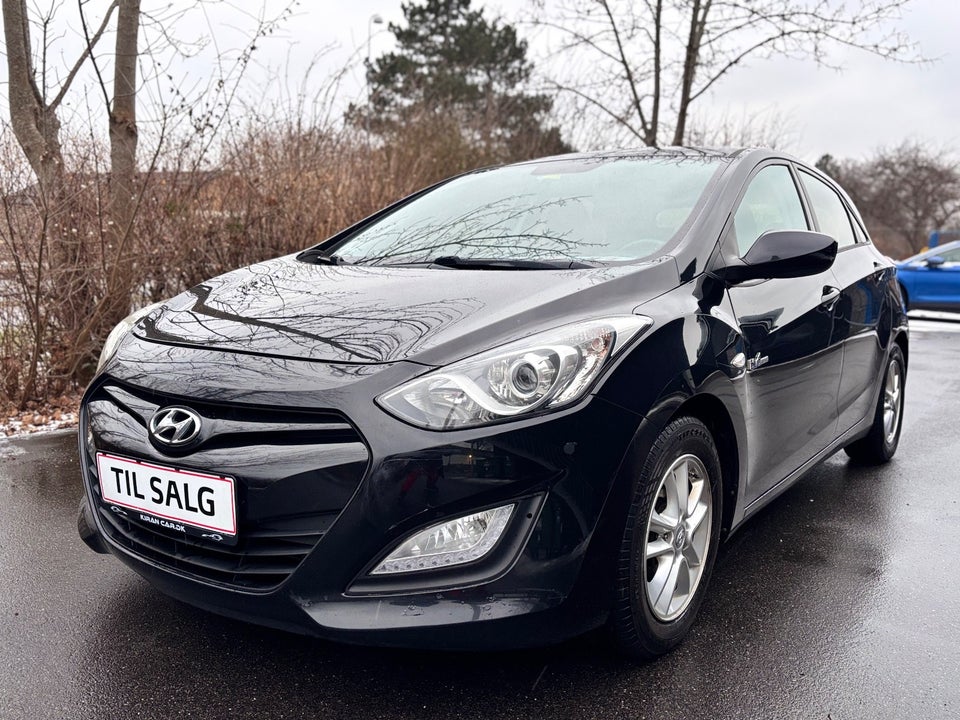 Hyundai i30 1,6 CRDi 110 Style Eco 5d