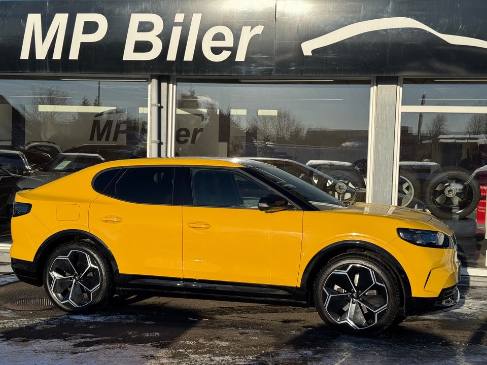 Ford Capri 82 Premium Extended Range 5d