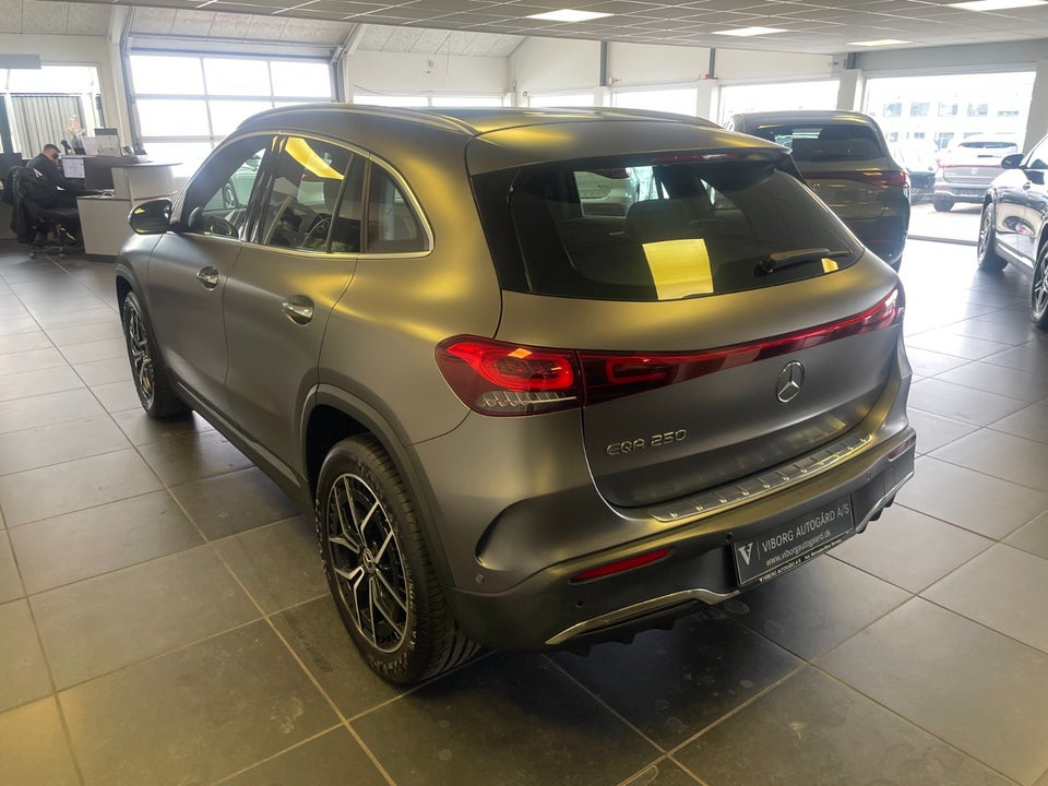 Mercedes EQA250 AMG Line 5d