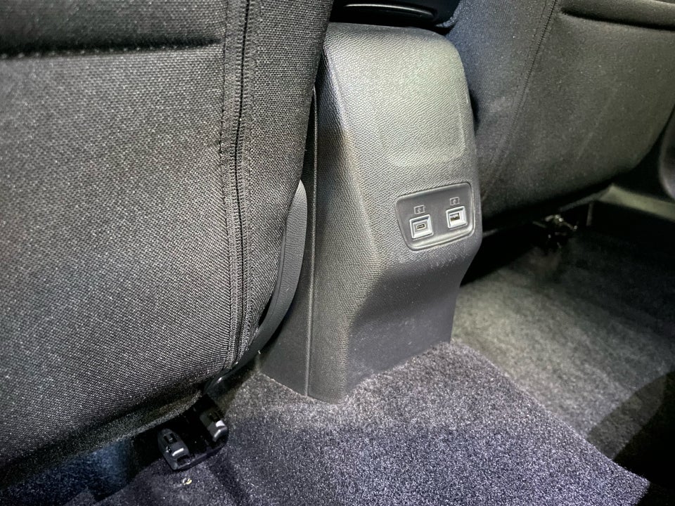 Peugeot 2008 1,2 PureTech 130 Allure EAT8 5d