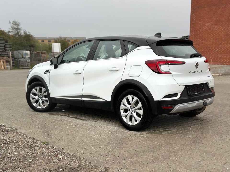 Renault Captur 1,6 E-Tech Intens 5d