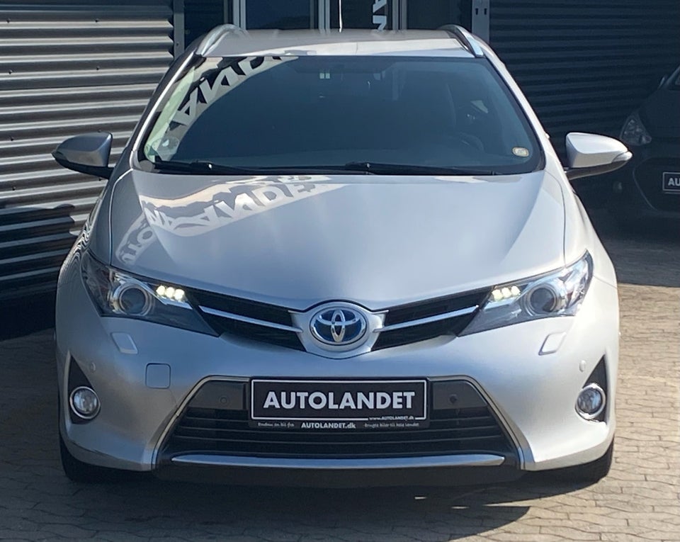 Toyota Auris 1,8 Hybrid H2 Premium Touring Sports CVT 5d