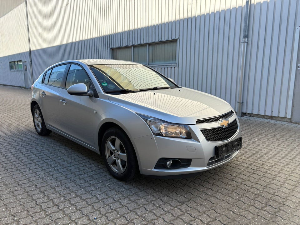 Chevrolet Cruze 1,8 LT 5d