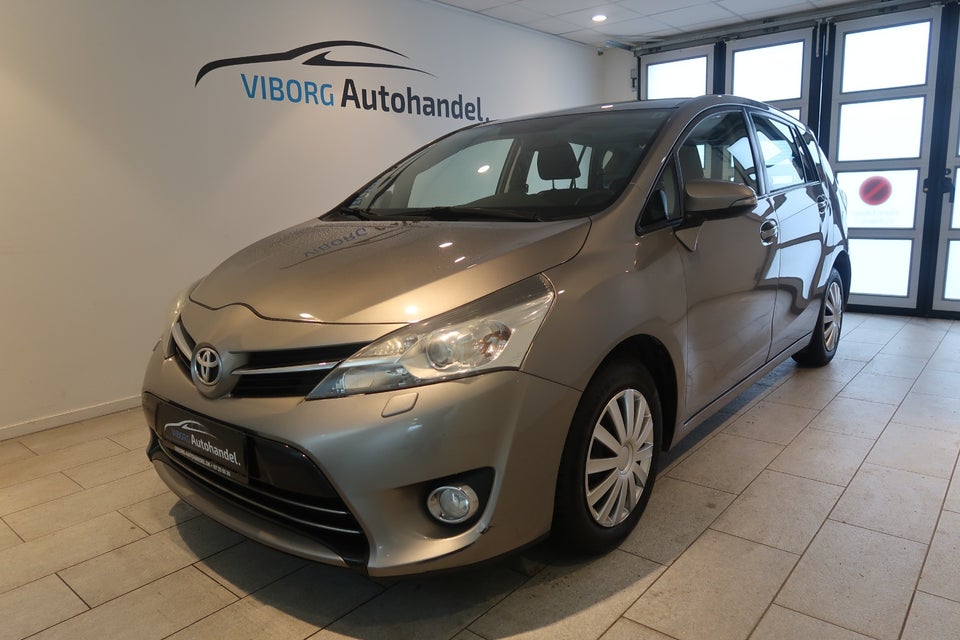 Toyota Verso 1,6 D-4D T2 Skyview 7prs 5d