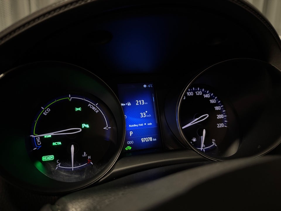 Toyota C-HR 1,8 Hybrid C-LUB Business CVT 5d