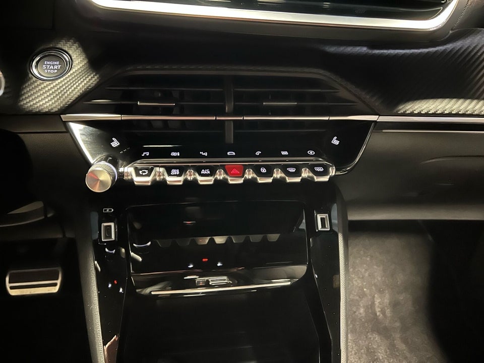 Peugeot e-2008 50 GT 5d