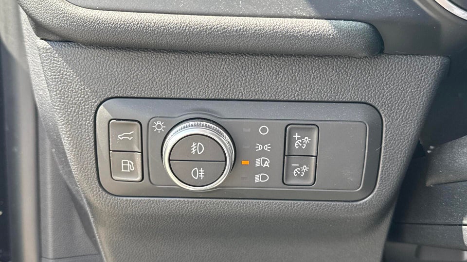Ford Kuga 2,5 PHEV Vignale CVT 5d