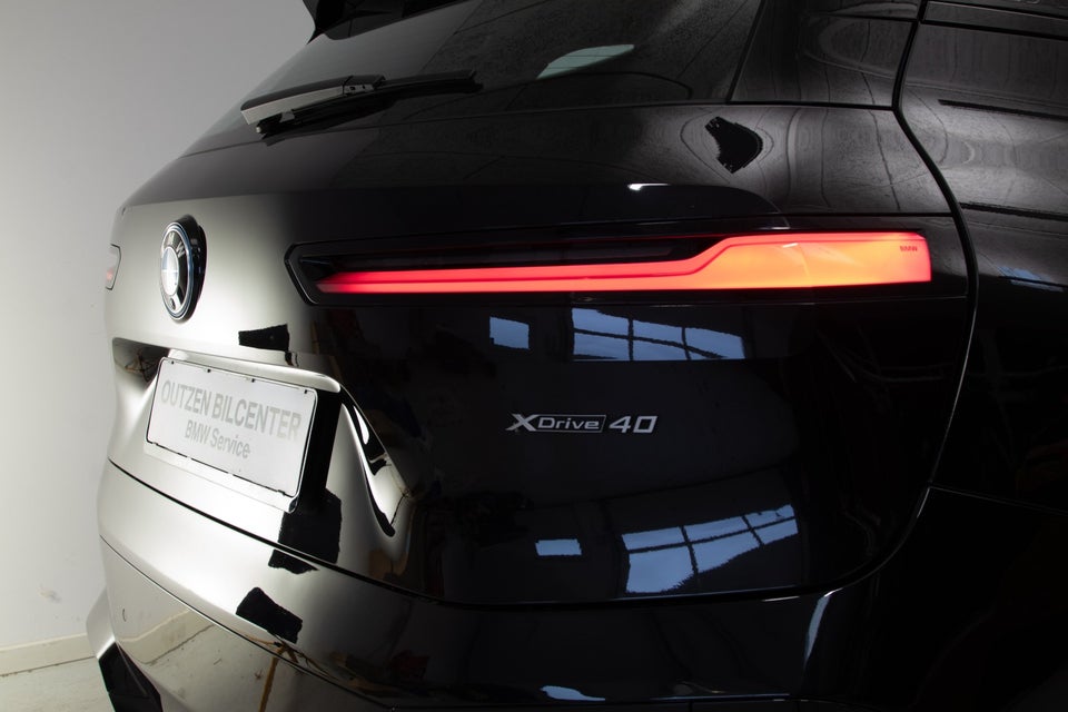 BMW iX xDrive40 Sport 5d