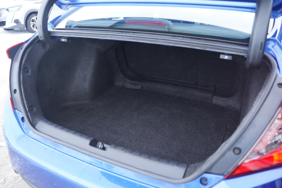 Honda Civic 1,6 i-DTEC Elegance 4d