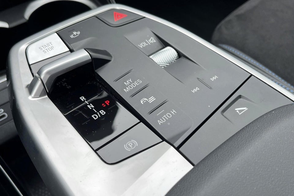 BMW iX1 eDrive20 Fully Charged M-Sport 5d