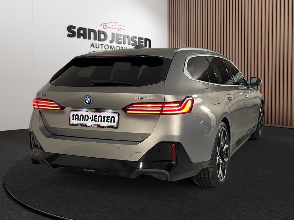BMW i5 eDrive40 Touring M-Sport 5d