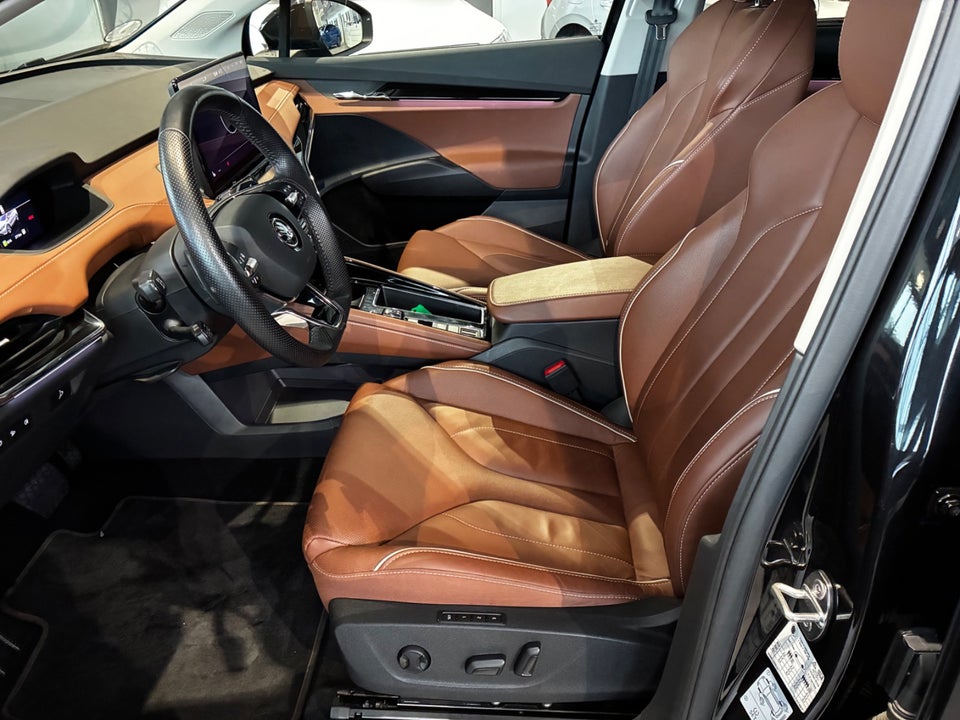 Skoda Enyaq 80 iV Plus ecoSuite 5d