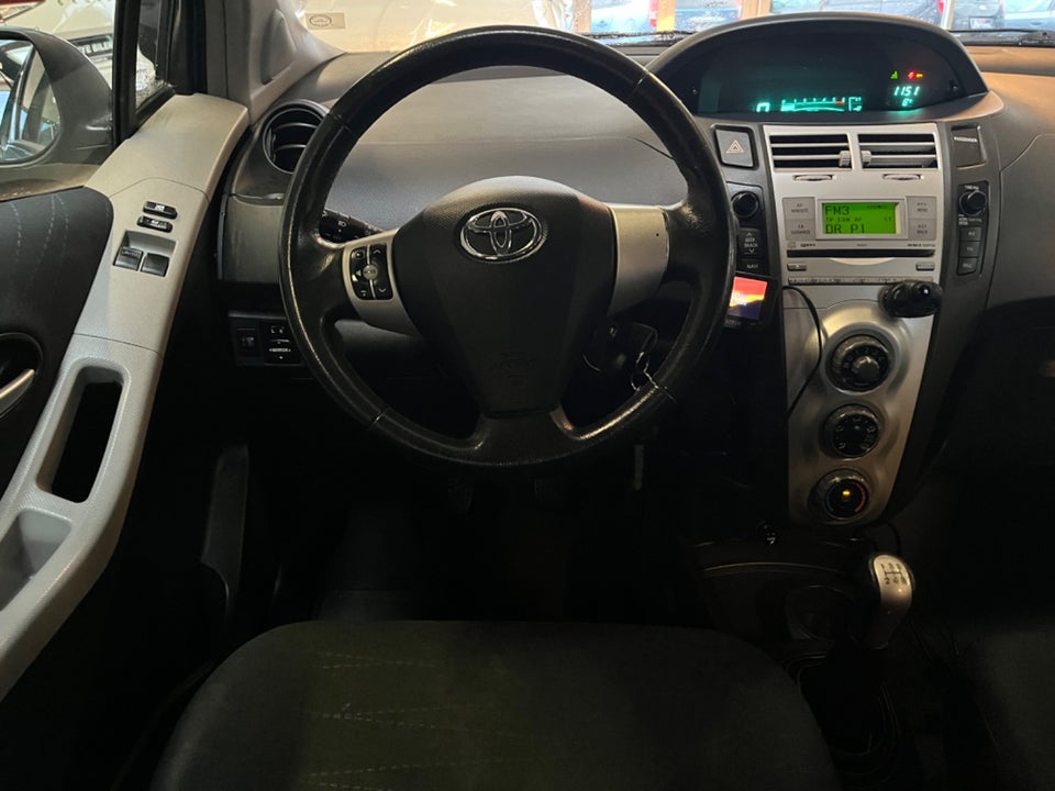 Toyota Yaris 1,4 D-4D Luna 5d