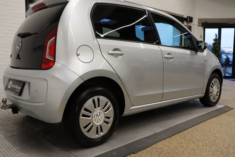 VW Up! 1,0 75 High Up! ASG 3d