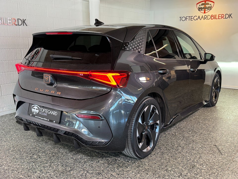 Cupra Born 59 e-Boost Dinamica Pack 5d