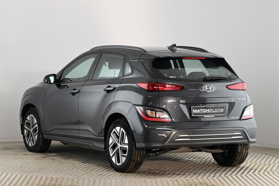 Hyundai Kona 64 EV Essential 5d