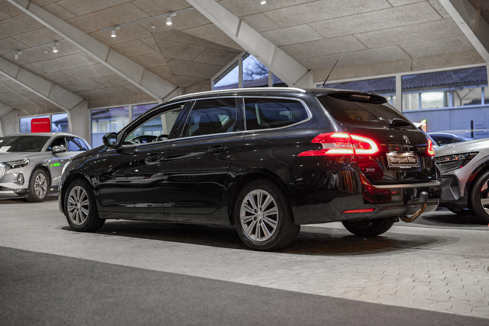 Peugeot 308 1,6 BlueHDi 120 Selection Sky SW 5d