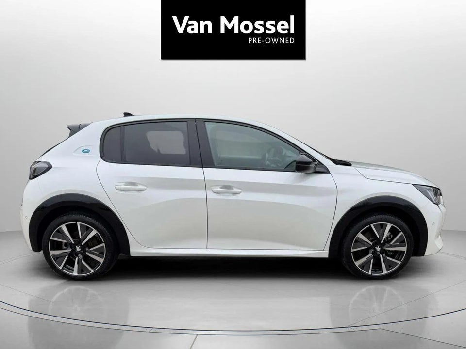 Peugeot e-208 50 GT 5d