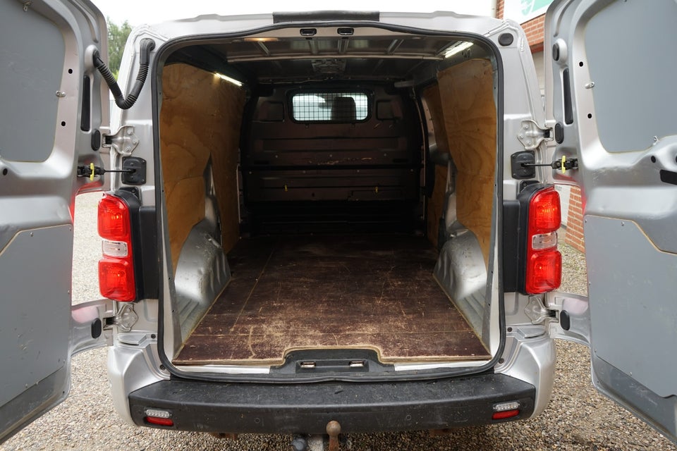 Peugeot Expert 2,0 BlueHDi 120 L3 Plus Van