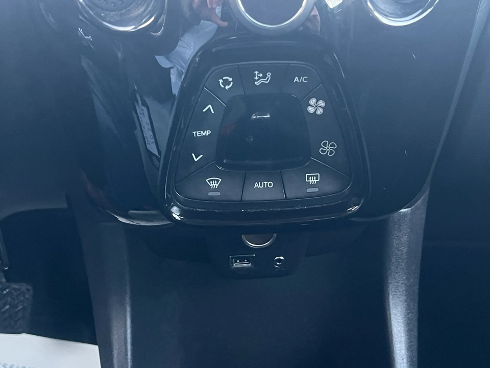 Peugeot 108 1,0 e-VTi 72 Allure+ 5d