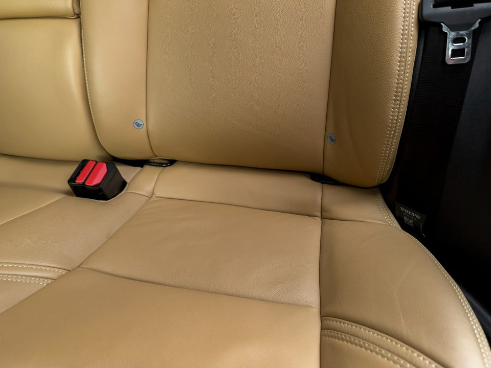 Volvo V40 1,5 T3 152 Inscription aut. 5d