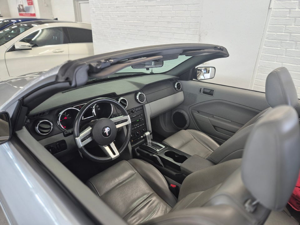 Ford Mustang 4,0 Cabriolet aut. 2d